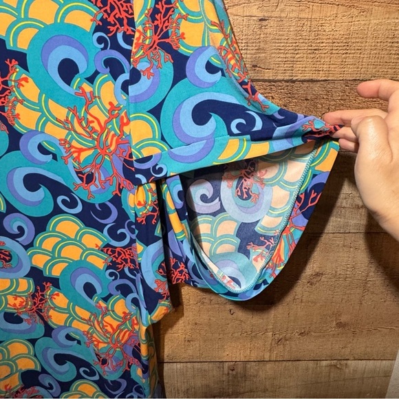 🌻 Tracy Negoshian Dress Swim Cover Women’s size Small Mermaid Scales Coral Swirl - Picture 3 of 9